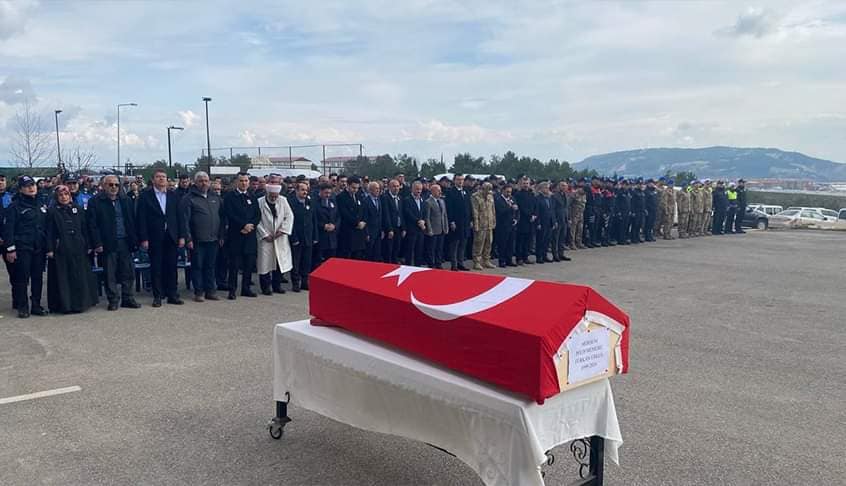 Kaymakamımız Sayın Tarık Buğra SEYHAN, Şehit Polis Memuru Furkan ERKUŞ'un Cenaze Törenine Katıldı.