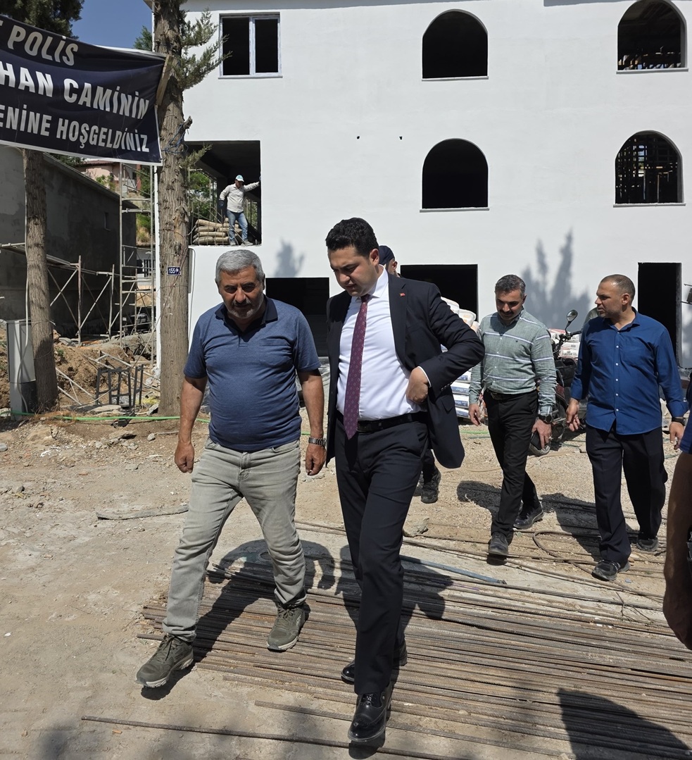 Kaymakamımız Sayın Tarık Buğra SEYHAN, Şehit Polis Mustafa İlhan Cami İnşaatında İncelemelerde Bulundu